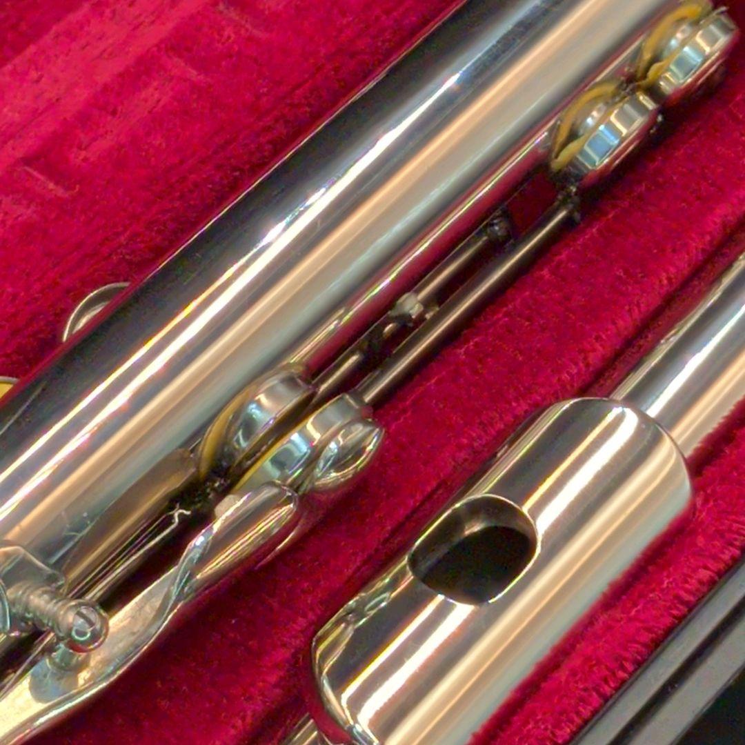 フルート　調整済美品　ヤマハ　YFL211（Eメカ仕様）
