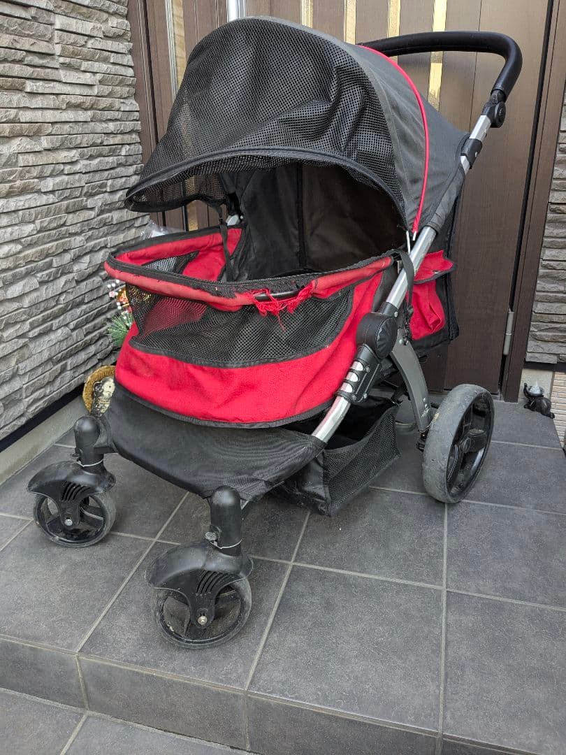 ペットカート　赤と黒