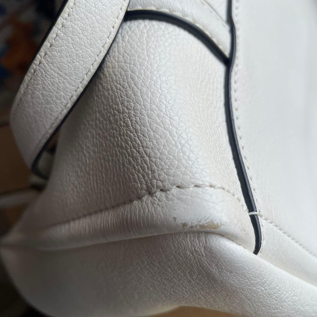 マーク•ジェイコブス　タグバッグ　2WAYショルダー/ハンドバッグ ホワイト