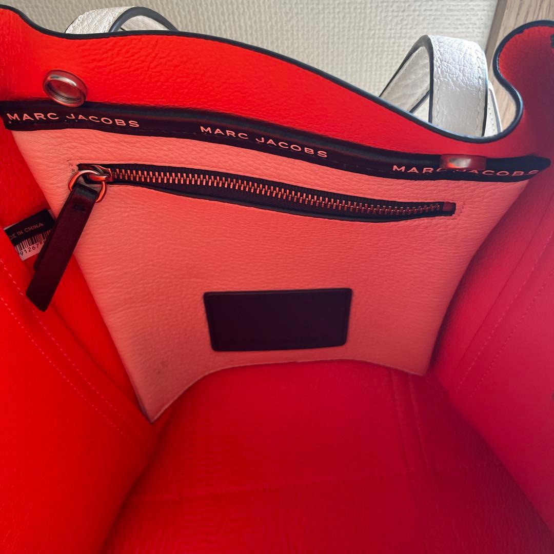 マーク•ジェイコブス　タグバッグ　2WAYショルダー/ハンドバッグ ホワイト