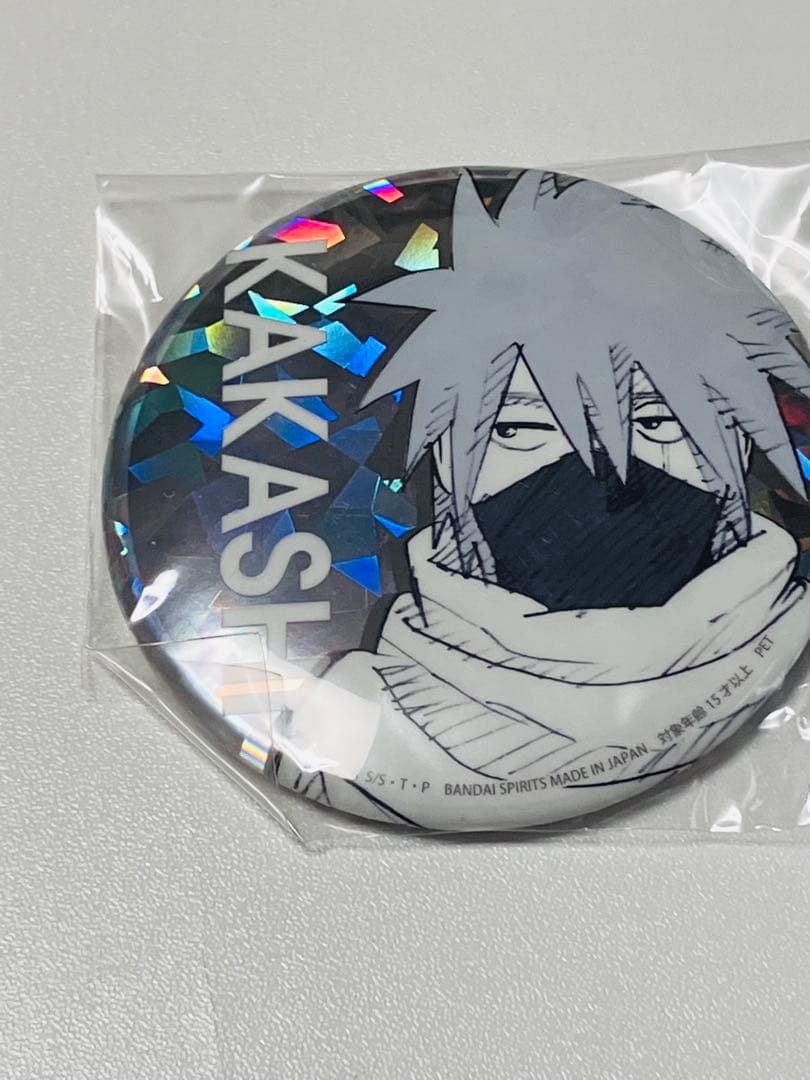 BORUTO NARUTO シャイニーカラー 缶バッジ はたけカカシ