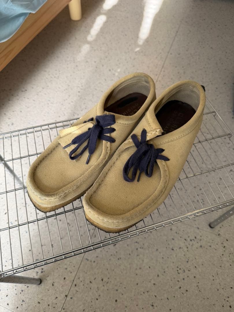CLARKS ワラビー ベージュ