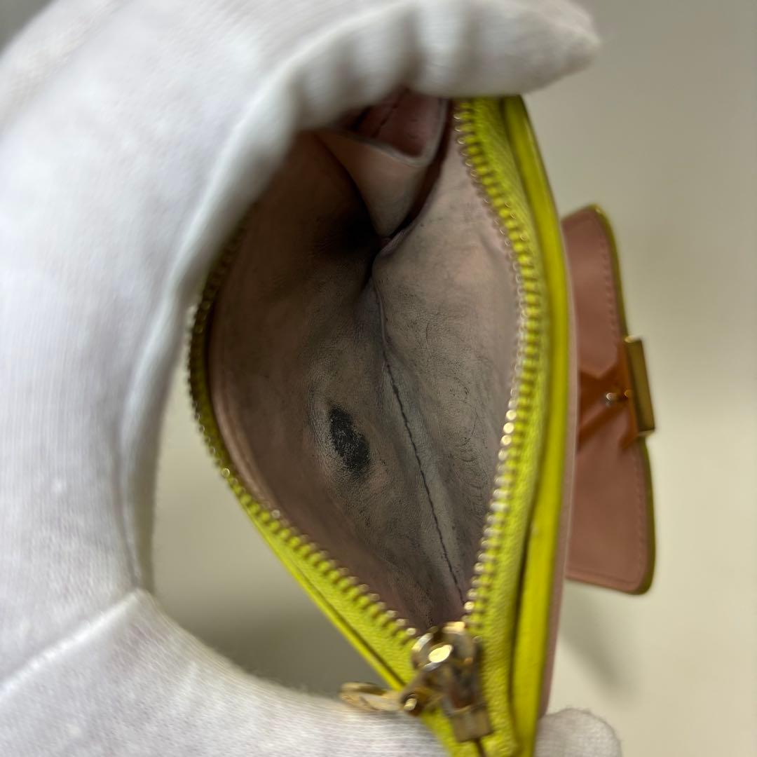 ルイヴィトン 財布　カプシーヌ　三つ折り　ミニウォレット イエロー　黄緑