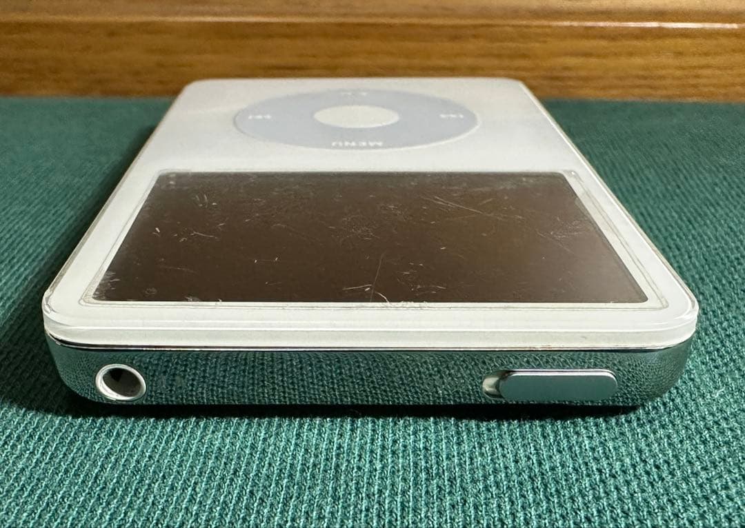きれいiPod Classic 5.5世代 MA444 30GB新品のバッテリー