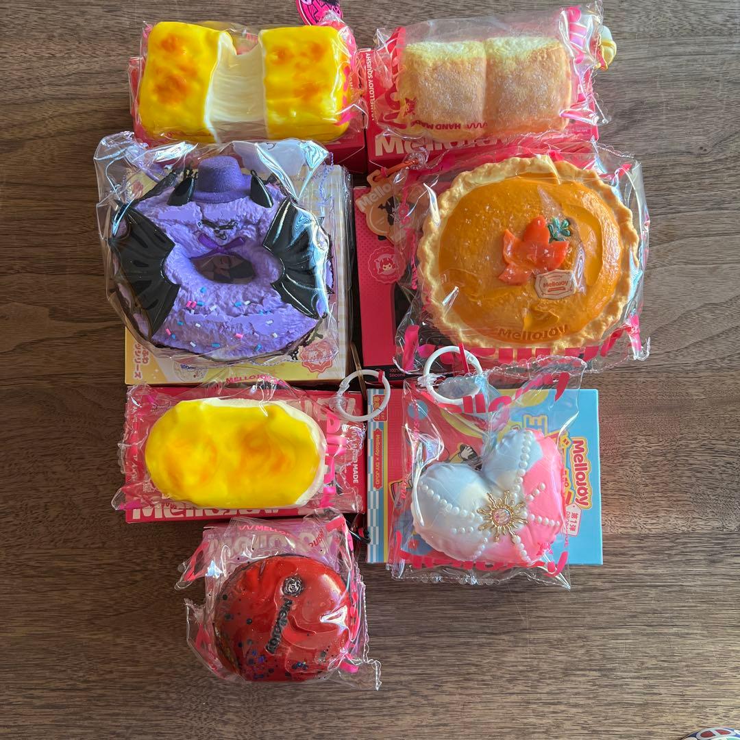 メロジョイ　スクイーズ　ぱんぱんタルトドーナツ半熟チーズ伸びるチーズマカロンなど