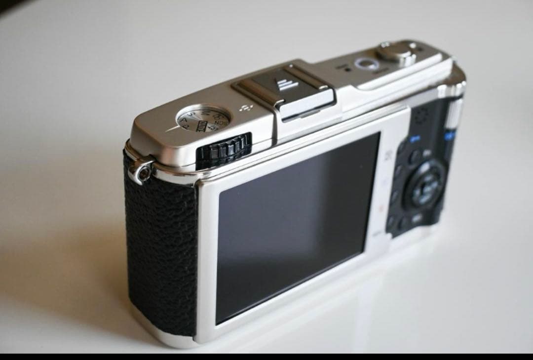 OLYMPUS PEN E-P1 美品