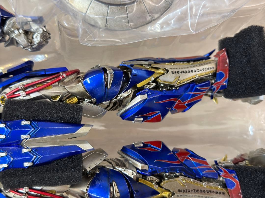 美品 DLX オプティマスプライム 最後の騎士王 threezero スリーゼロ