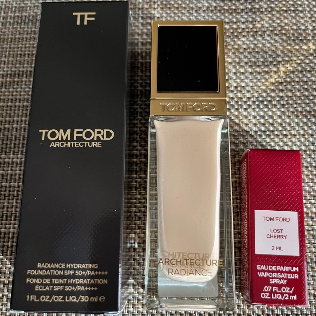 トムフォード　アーキテクチャーラディアンス ハイドレーティング ファンデーション