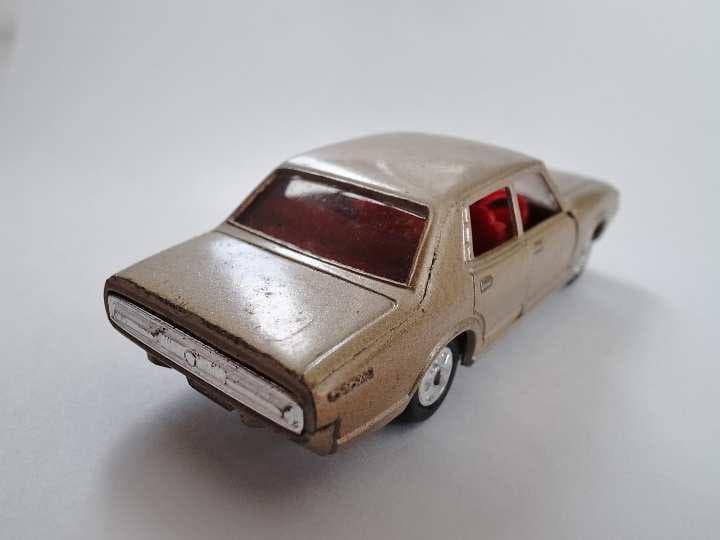 【激レア・エラー】 トミカ　日本製　ニュークラウン