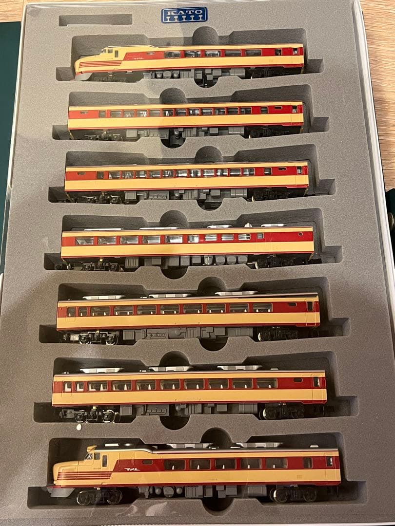 10-325 キハ81系特急形気動車