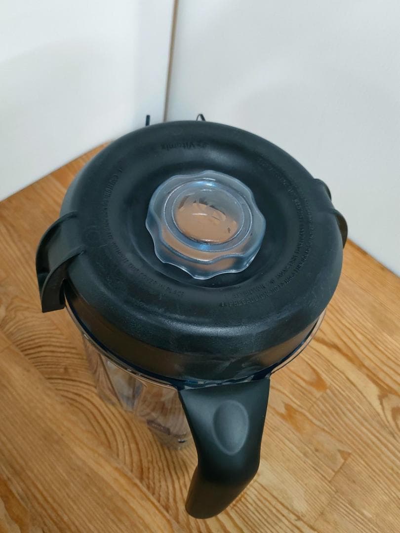 【未使用に近い】バイタミックスE320　タンパースタンド付き　1590