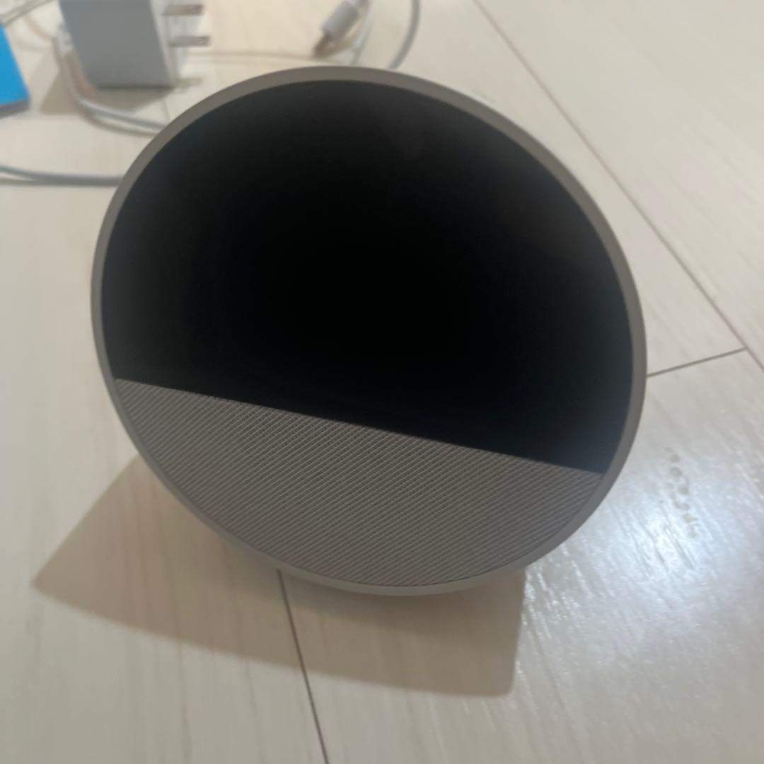 Echo Spot ホワイト 本体と付属品
