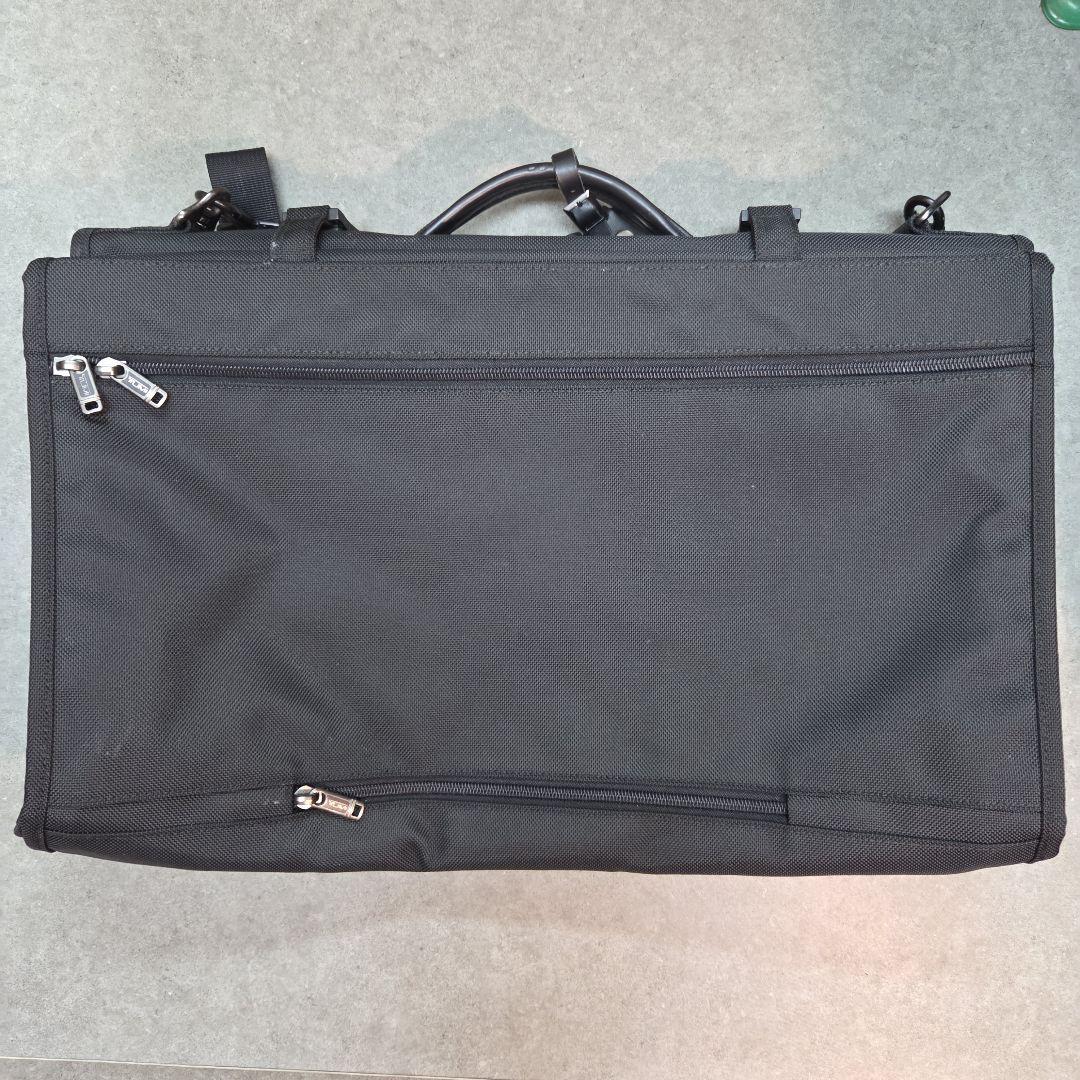 TUMI トゥミ ガーメントケース ビジネスバック スーツ 出張 ショルダー付