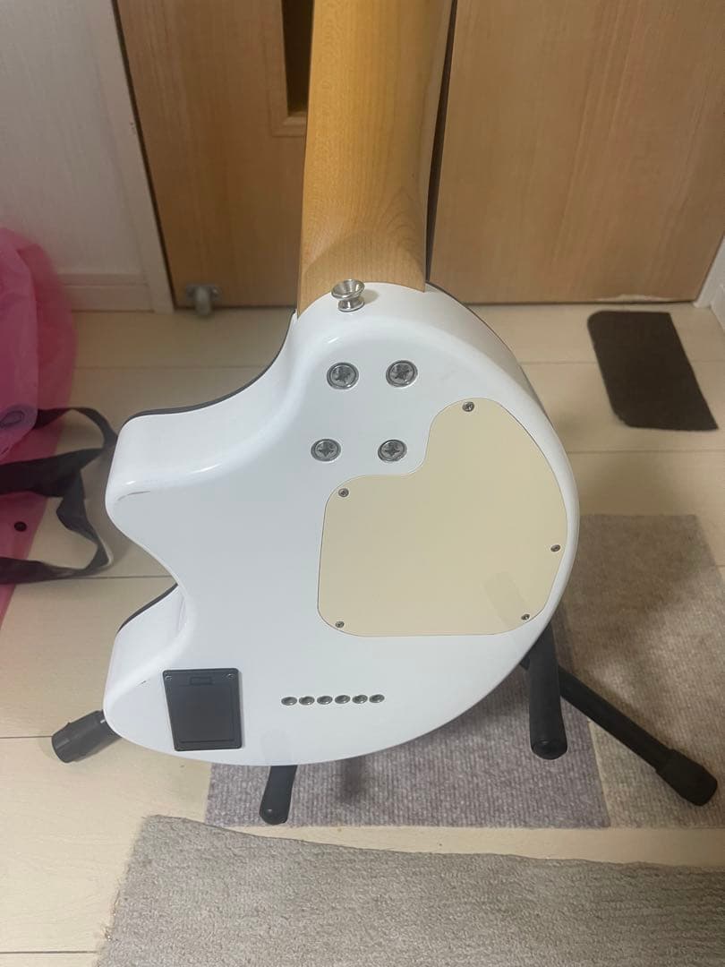 ハローキティ エレキギター　FERNANDES アンプ内蔵 ZO-3 ゾウサン