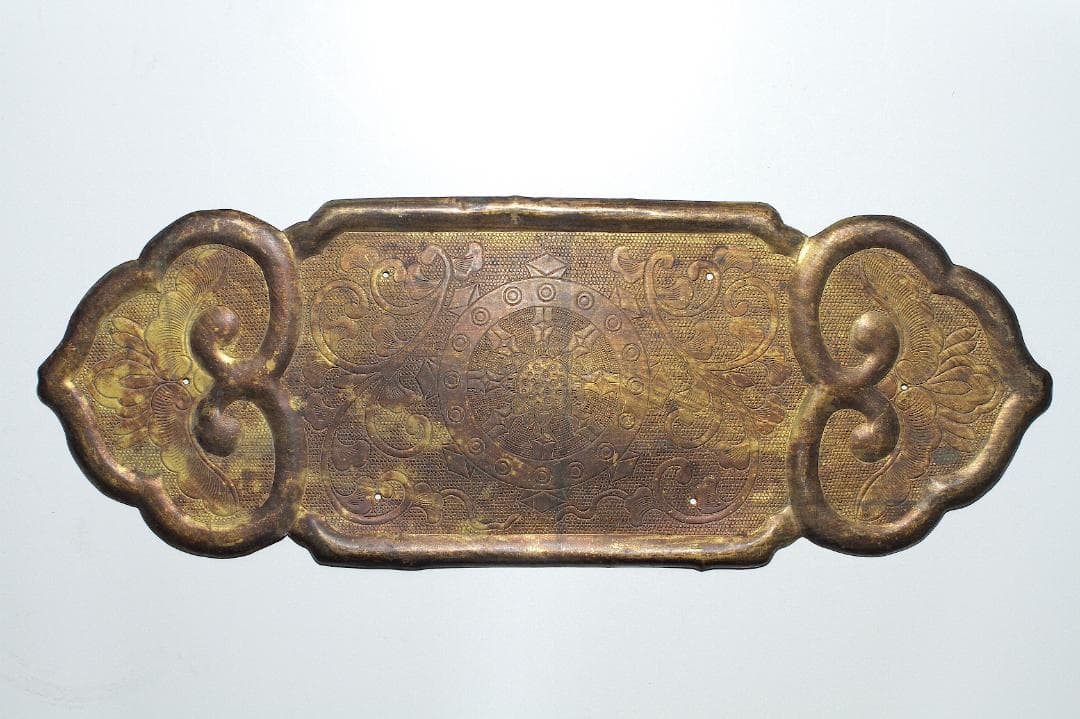 江戸時代 唐花輪宝文 毛彫 金銅板