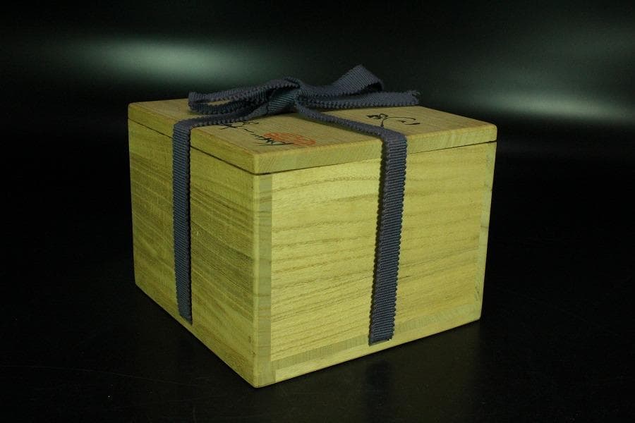 茶道具 桃形 粉引茶碗 共箱(K-A364)