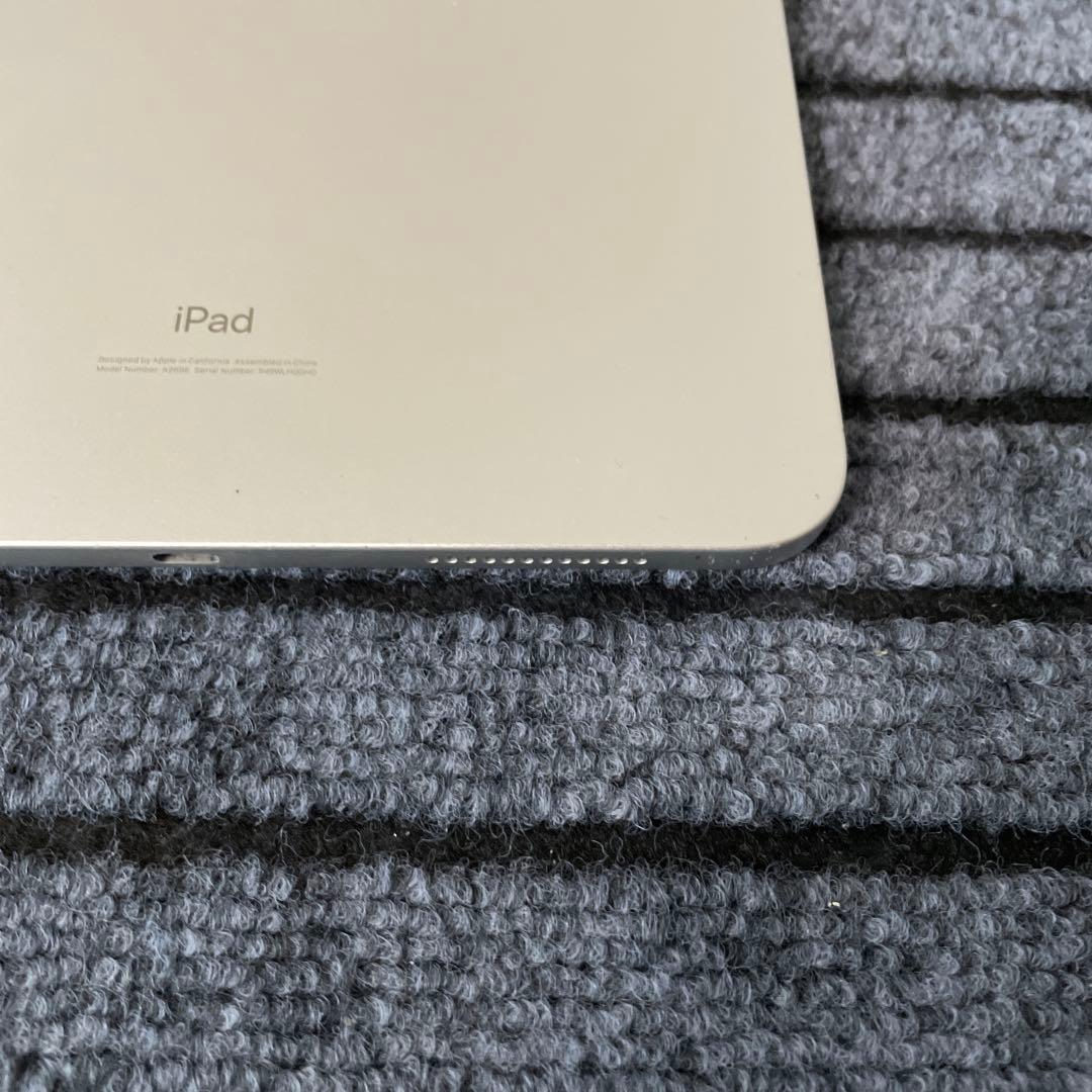126 iPad 10世代 256GB Wi-Fi シルバー