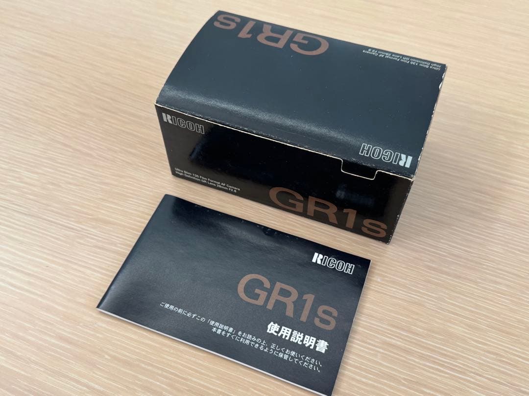 美品 液晶良好 完動品 RICOH リコー GR1S 箱、取説、フードあり