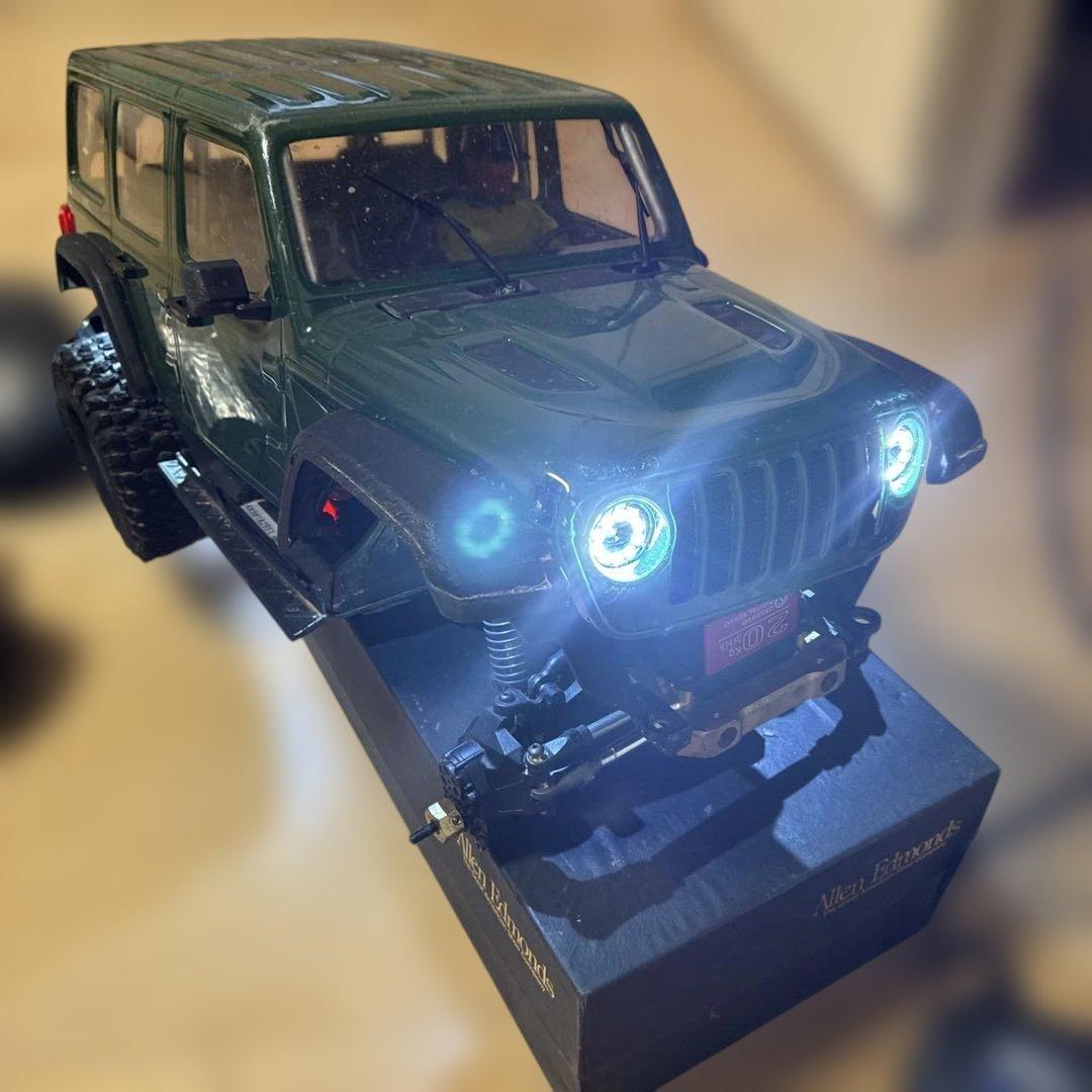 アキシャル scx10 iii ロッククローラー