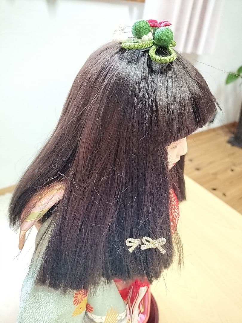 新品未使用。市松人形 綺麗な衣装綺麗な顔 栗毛編み込みリボン可愛い✨公司作