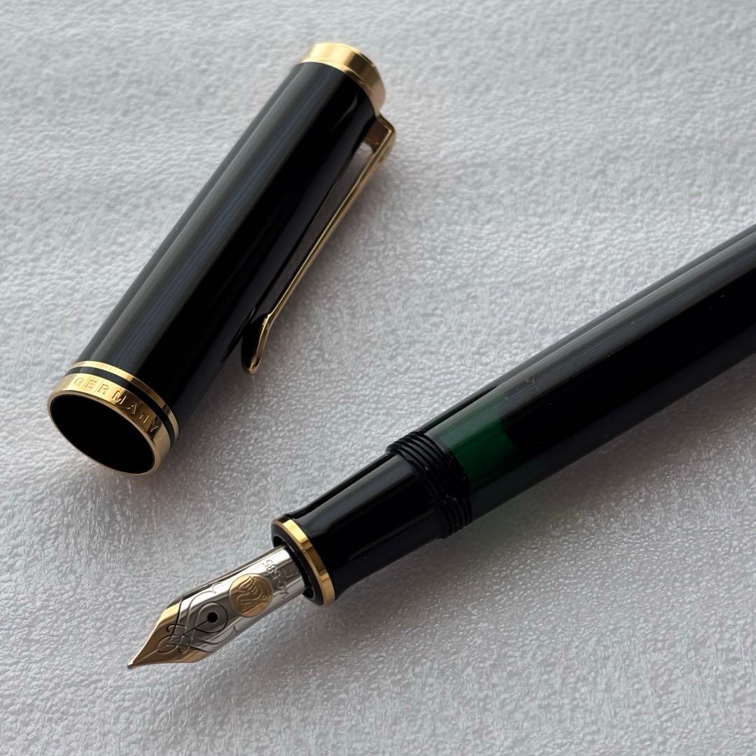 ペリカン　スーべレーン　M400 F 細字　ブラック　箱付き　ゴールド