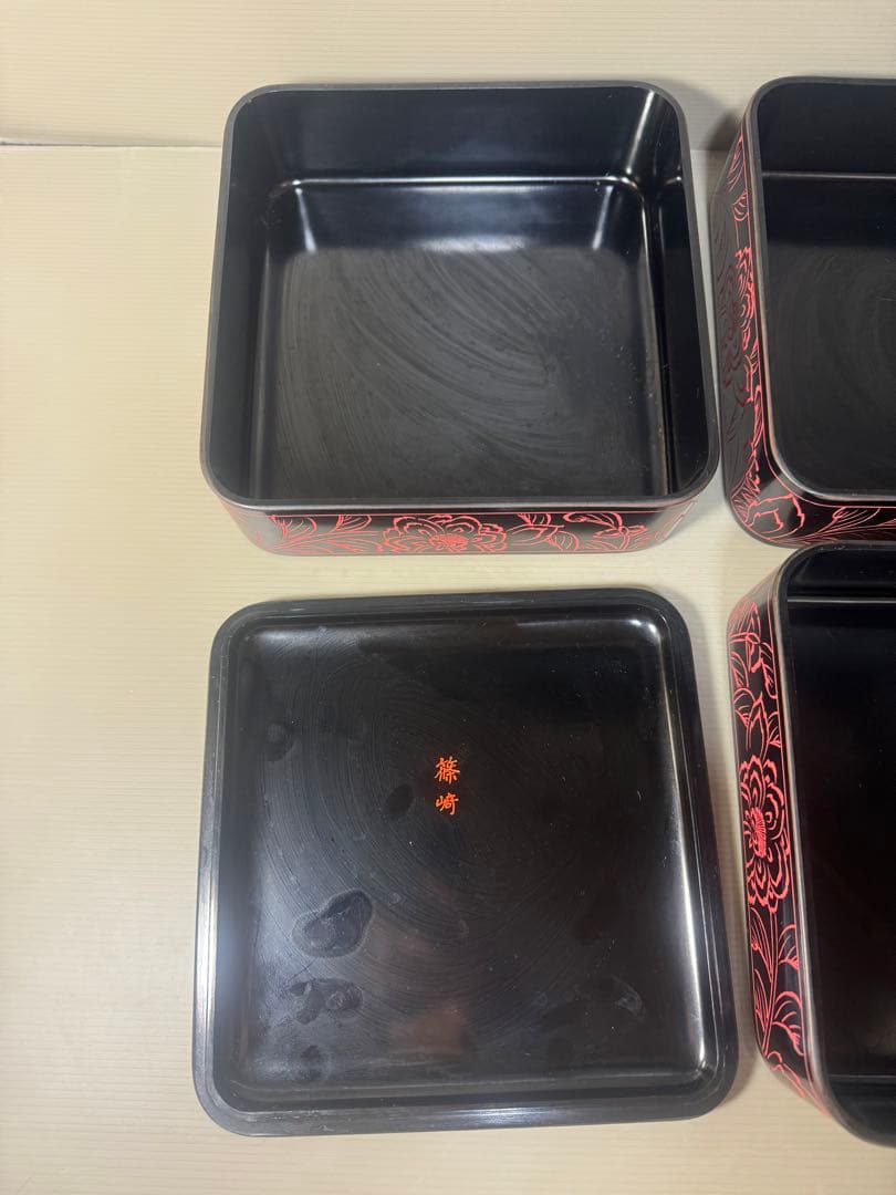 2546 越前塗　骨董　三段重箱 漆 漆器 泥朱 牡丹彫