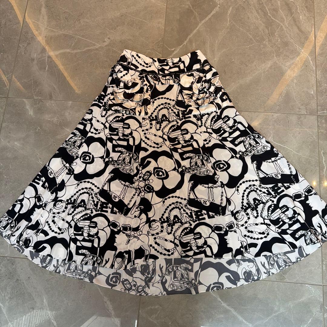 CHANEL フラワープリント フレアスカート