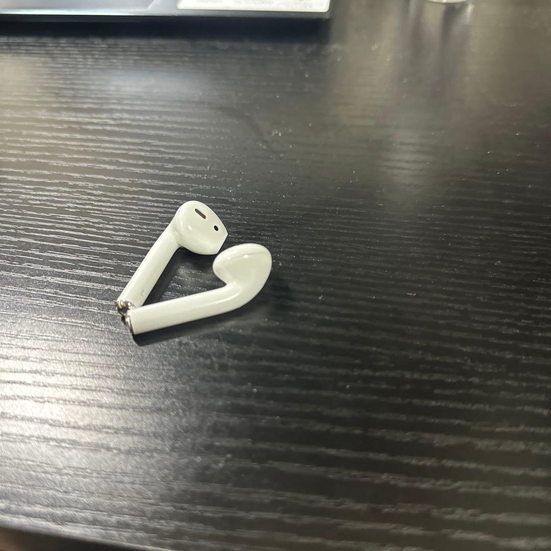 Apple AirPods エアーポッズ 第2世代 with Wireless…