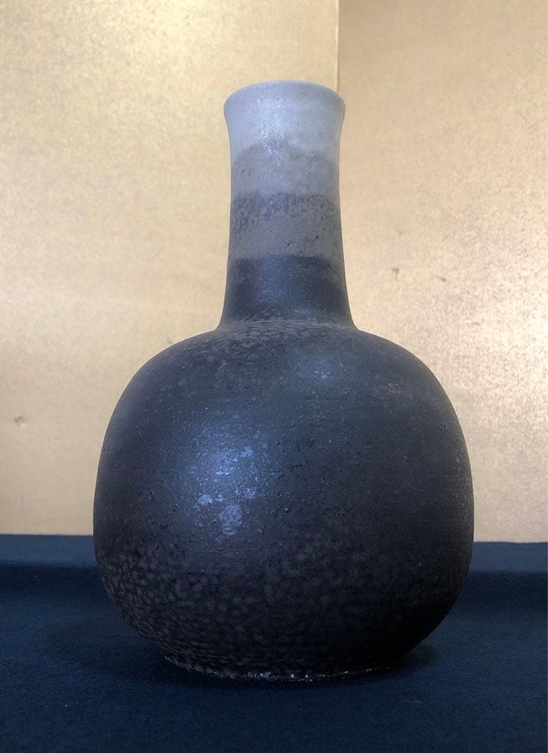 《R》炭化練上長頚壷 花入 花瓶 小野寺玄 共箱　251003あ6