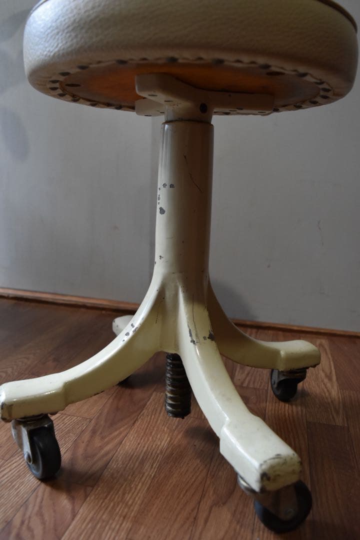 古家具 医療用スツール