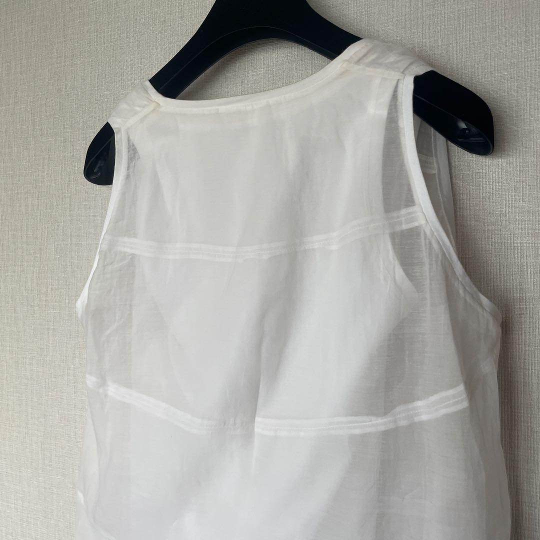 美品　ブルネロクチネリ　シルク　ホワイト ノースリーブ タンクトップ