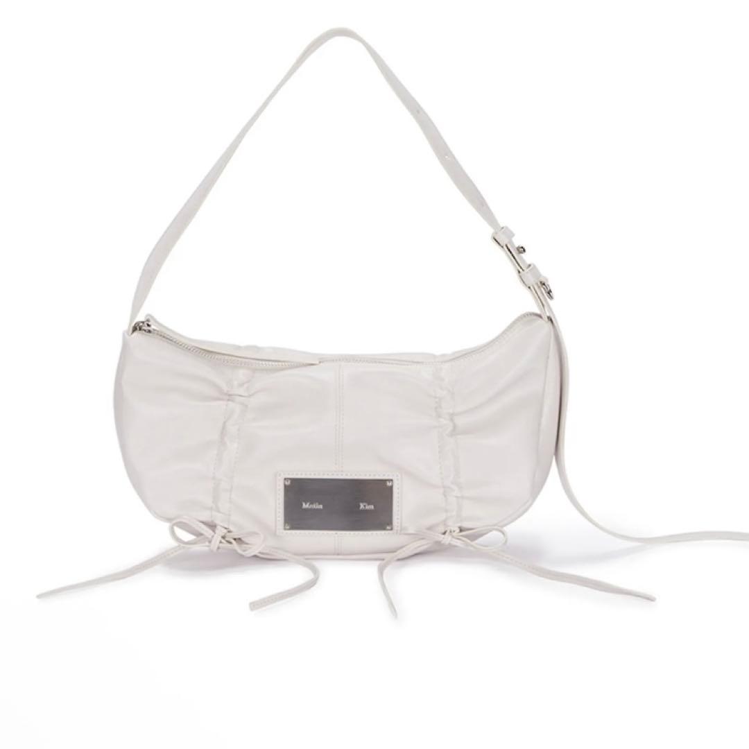 Matin Kim マーティンキム　シャーリングリボンラウンドバッグ　アイボリー