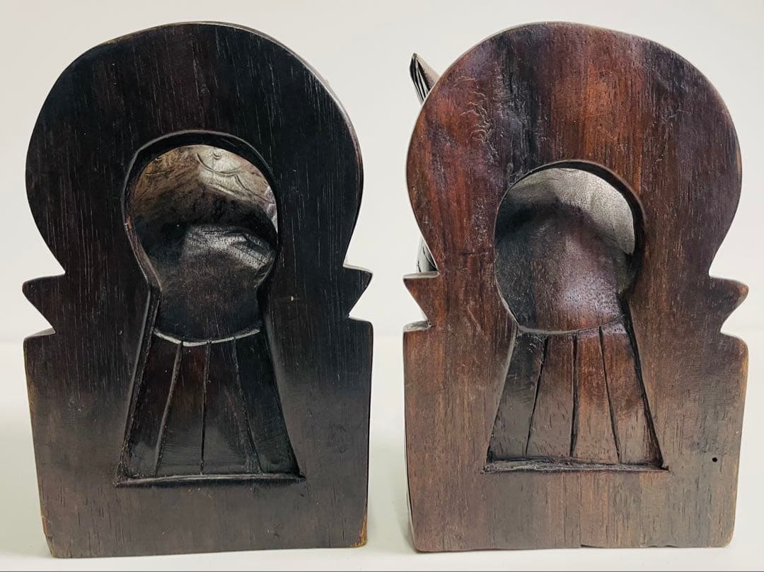 ヴィンテージの木彫りフクロウのブックエンド一 中古品木製彫刻 2個セット