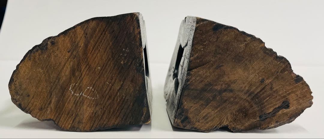 ヴィンテージの木彫りフクロウのブックエンド一 中古品木製彫刻 2個セット