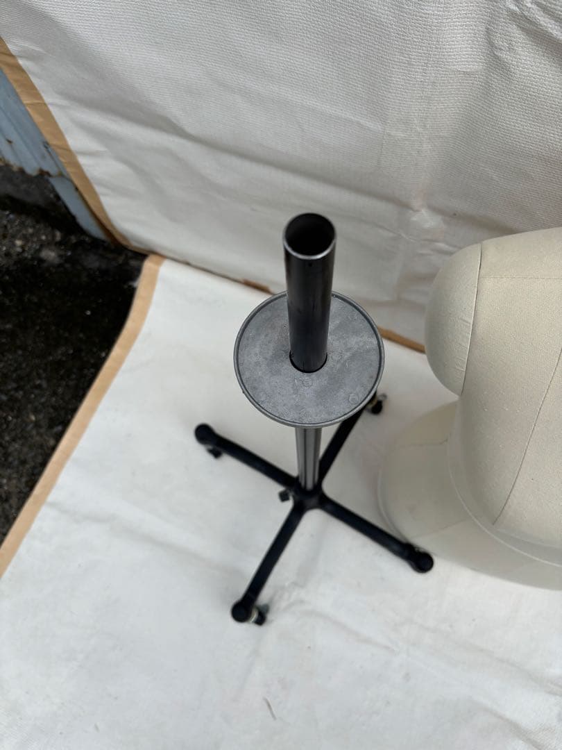 上質な、マネキン ボディ　トルソー　女性用 　86足ストッパー付きファブリック