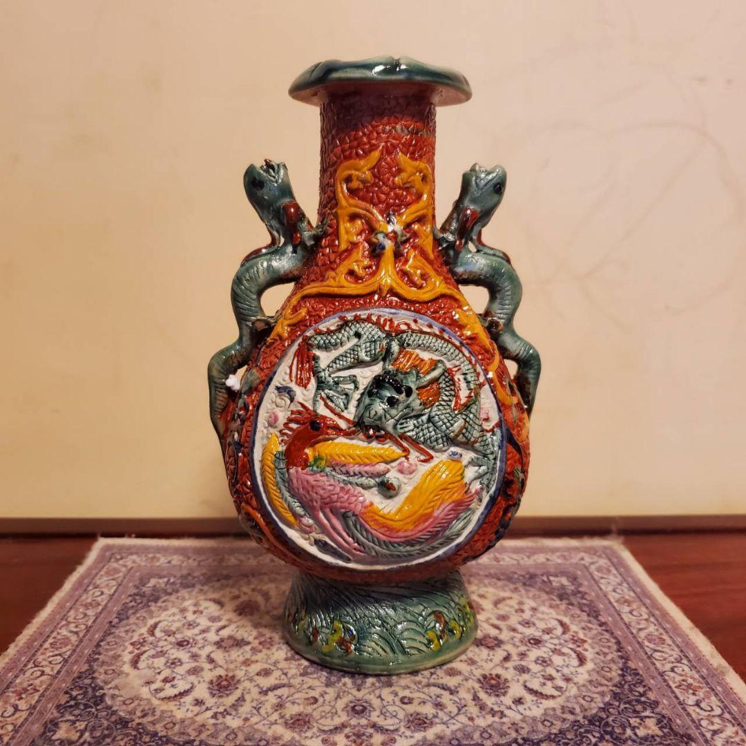 中国古玩　大清乾隆年製　紅釉龍鳳文様　花瓶