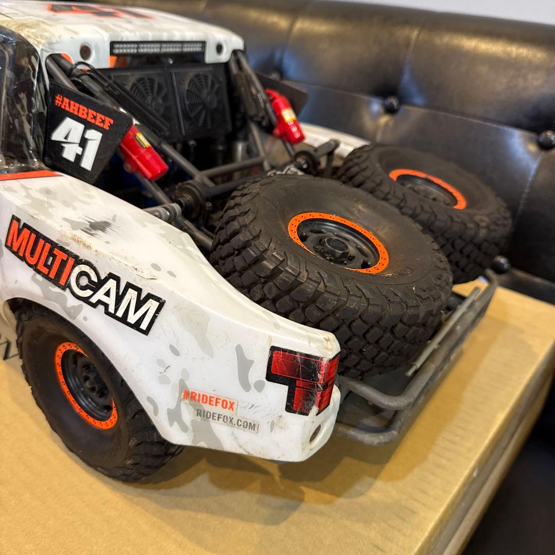 TRAXXAS UDR 左前破損 ジャンク