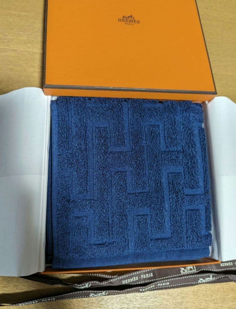 プレゼント最適♦即発注♦エルメス 定番カレ・タオル 《ステアーズ》