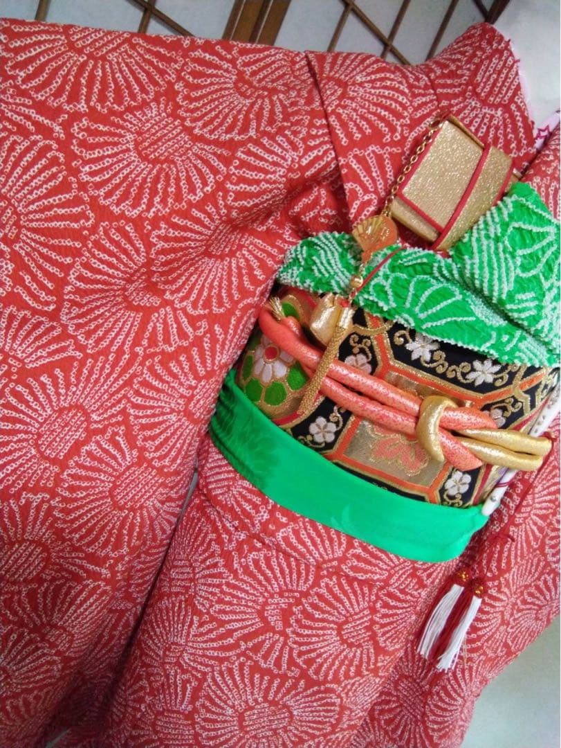 7歳向け・化繊・未使用・絞りのお着物のセット