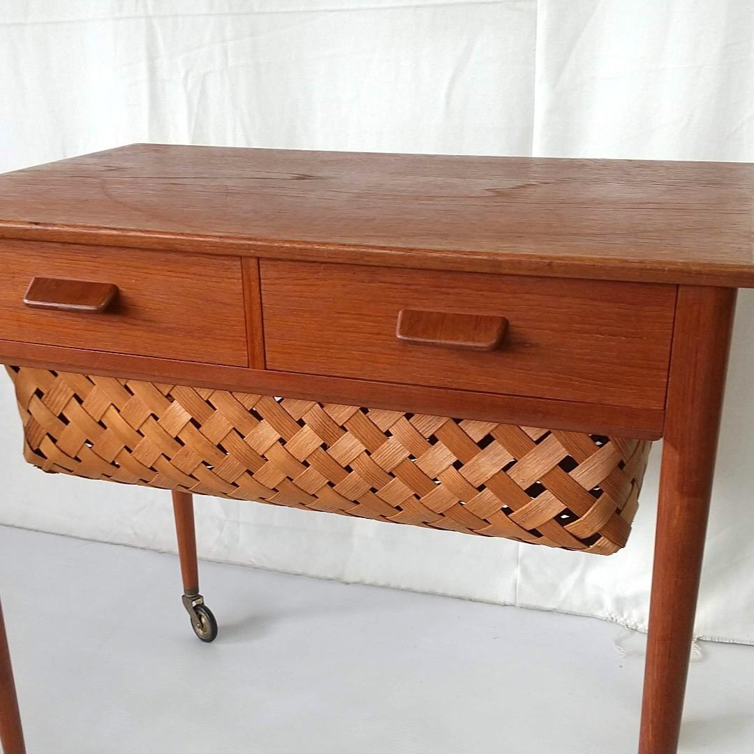 ソーイングワゴン　テーブル　デンマーク　北欧家具　ヴィンテージ