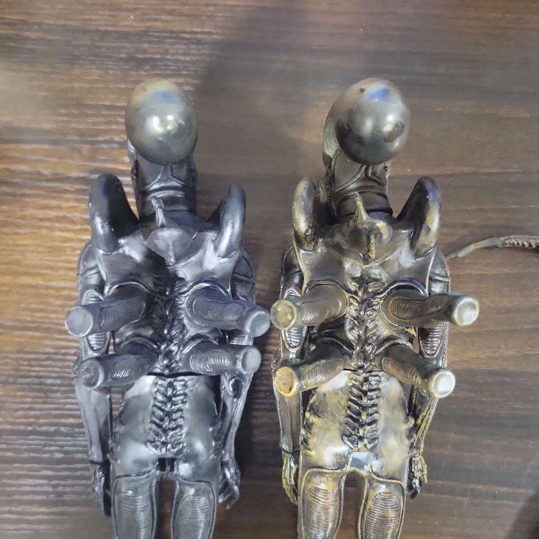 エイリアン ダークイエローVer. エイリアン フィギュア　2体セット