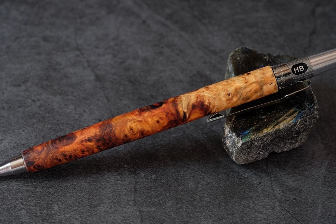 PG5木軸カスタム0168　高村杢工房 製図用シャープペンシル　花梨瘤極上の紅白