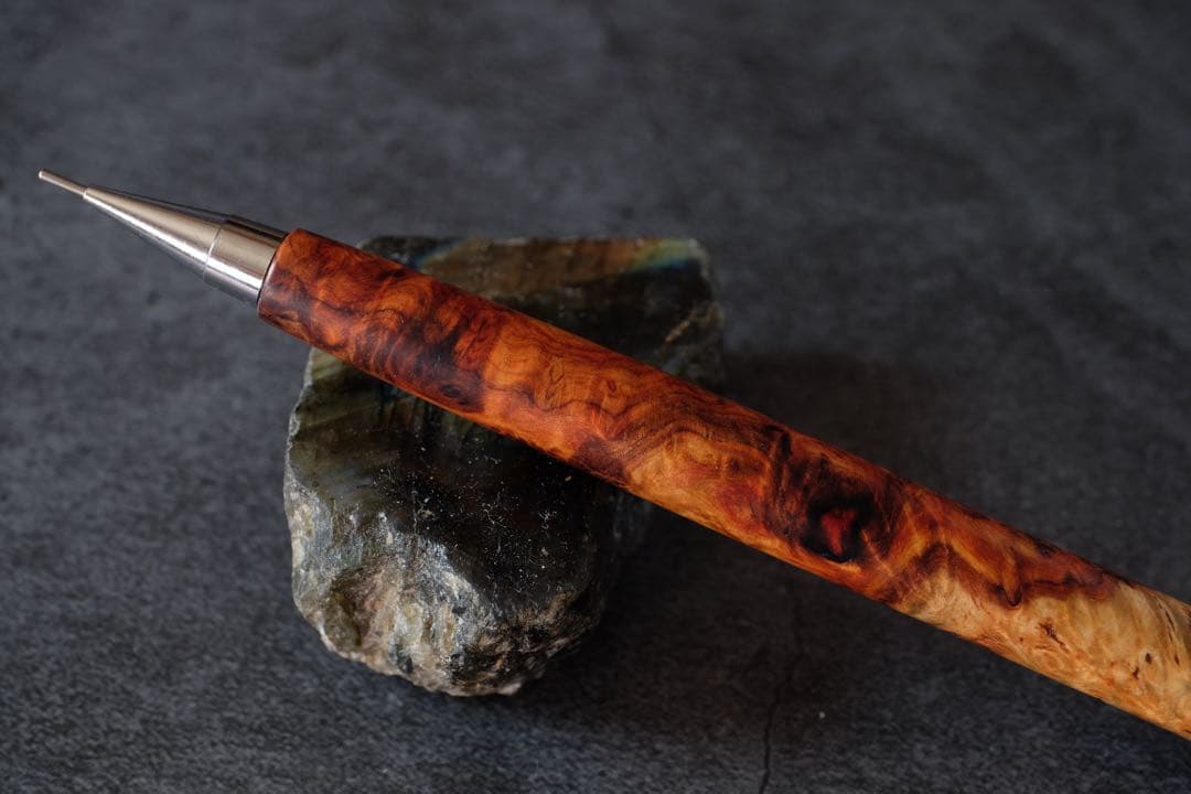 PG5木軸カスタム0168　高村杢工房 製図用シャープペンシル　花梨瘤極上の紅白