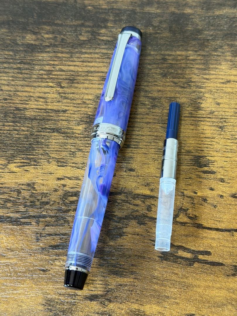 新品未使用　ヴェイリオ VEILIO バイオレット　21金　万年筆　中細字