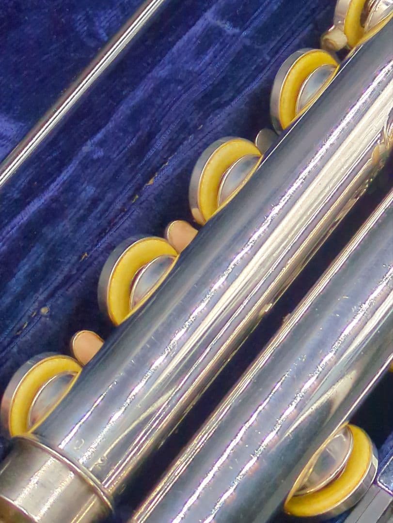 フルート　調整済　ヤマハ　YFL31（頭部管は銀製Ｅメカ銀メッキ仕様）