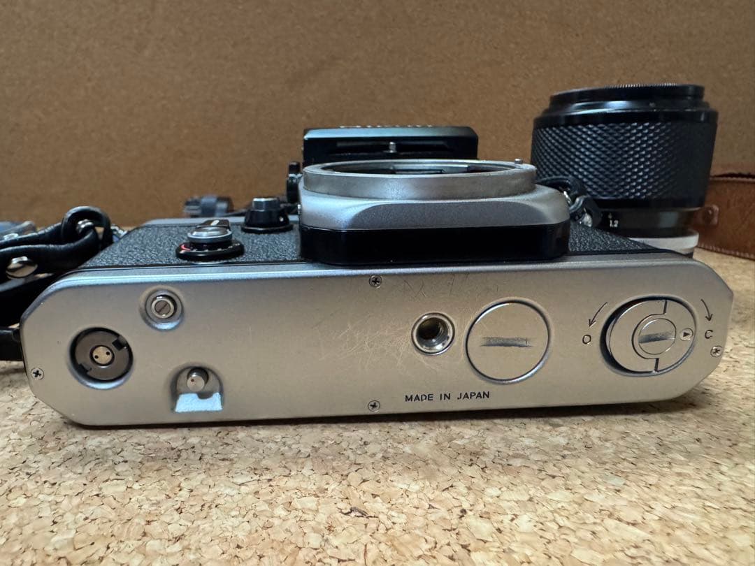 NIKON F2本体、望遠レンズ 、ストロボ セット