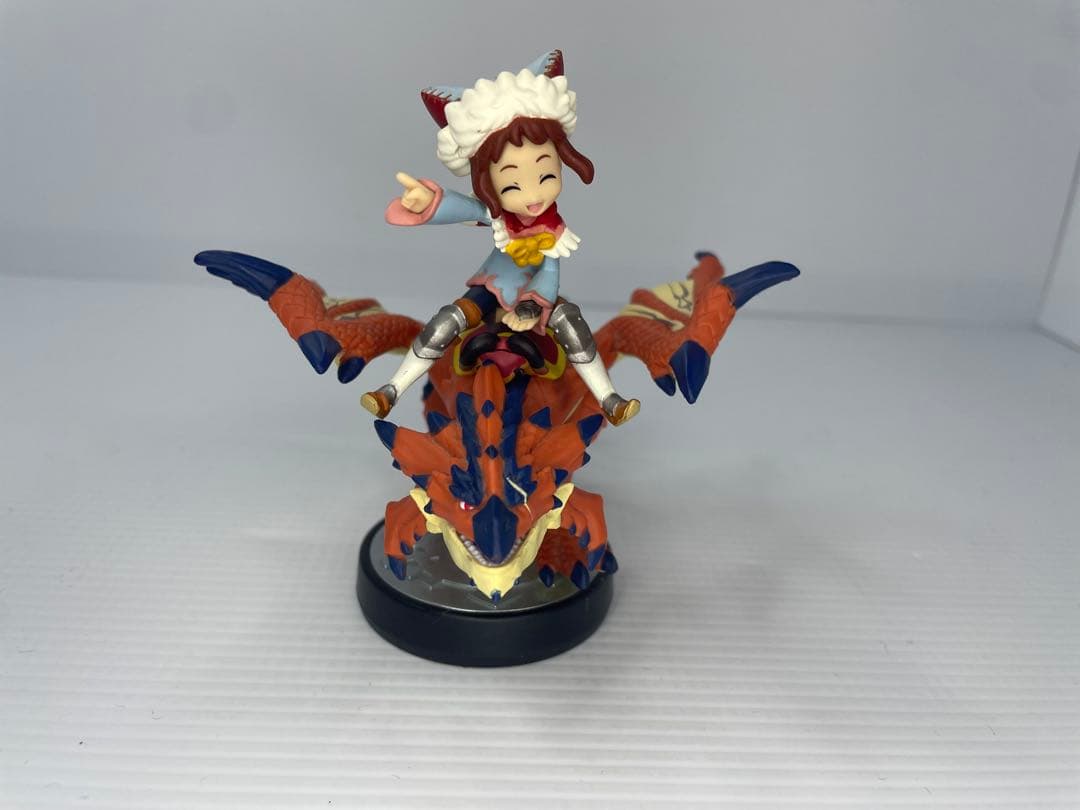 amiibo 隻眼のリオレウス&ライダー　女の子　アミーボ　モンハンストーリーズ