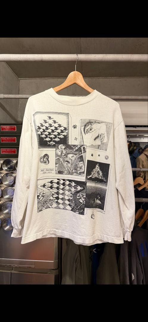d*o様 MC ESCHER 90s ヴィンテージ 白×黒プリント　ロンT