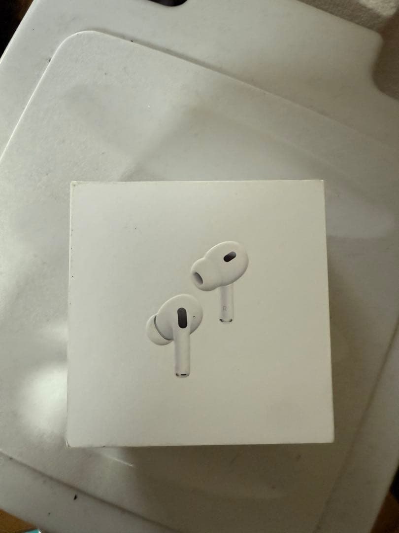 AirPods 本体 ホワイト 充電ケース付き