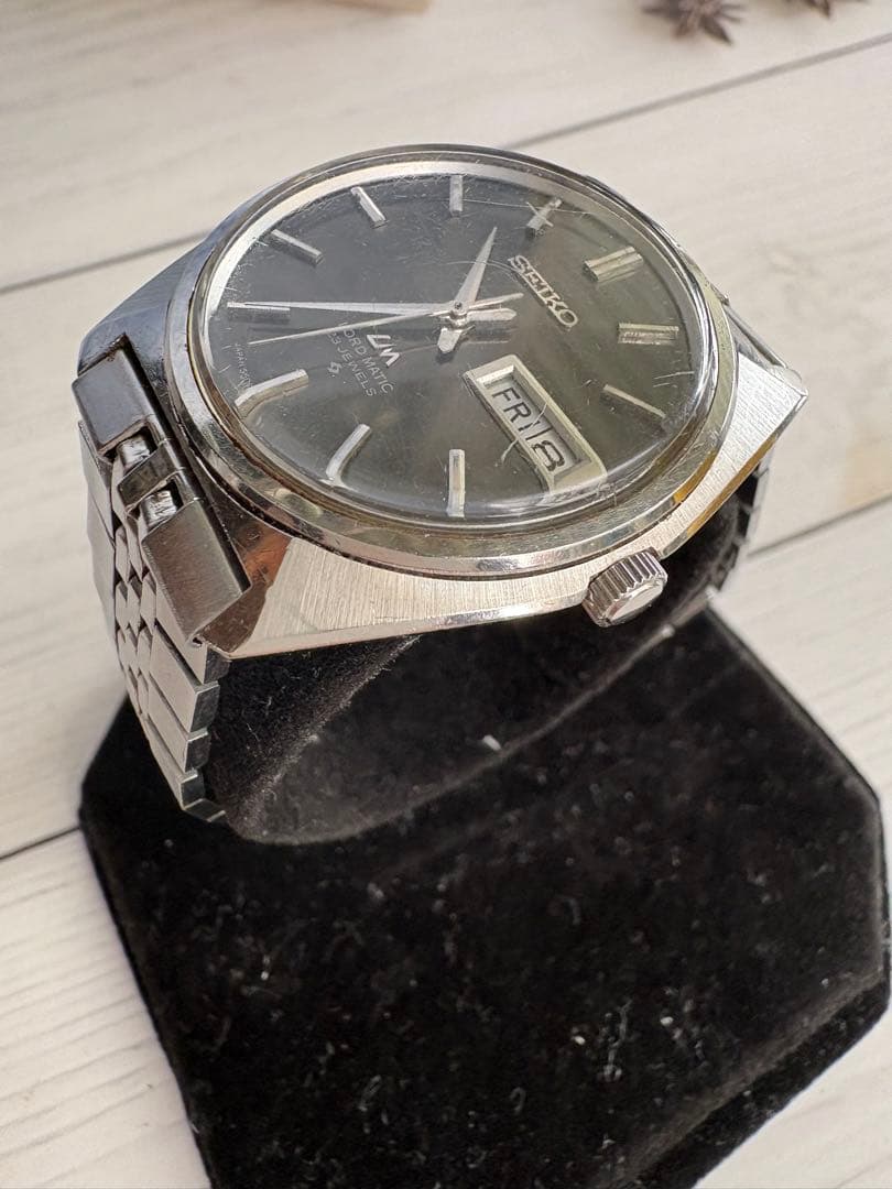 SEIKO ロードマチック 黒文字盤 ビンテージ自動巻き時計 動作品 (レ55)